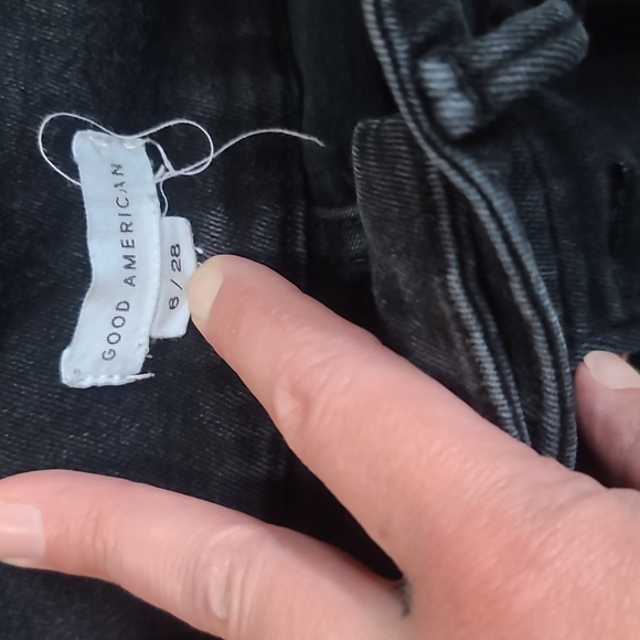 Good American High Rise Black Jeans - Picture 2 of 5